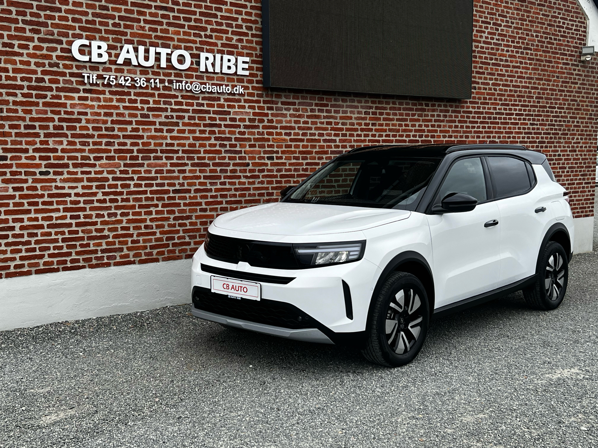 Guide til Opel Frontera 1.2 DI Turbo Hybrid 48V Edition eDCT (Årgang 04/2025 - 09/2025)