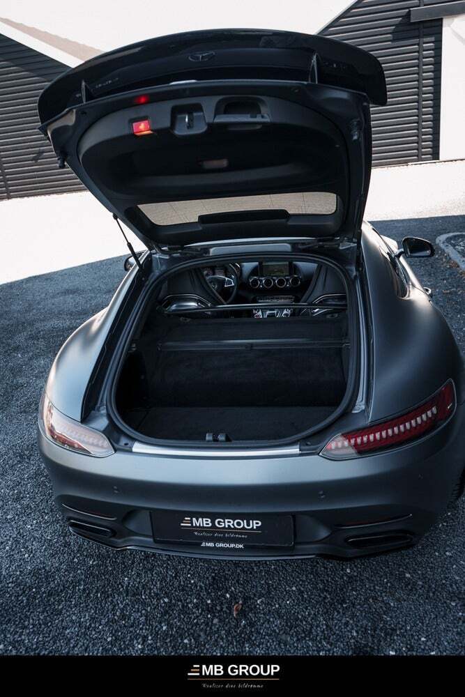 Grå Mercedes AMG GT S fra 2015