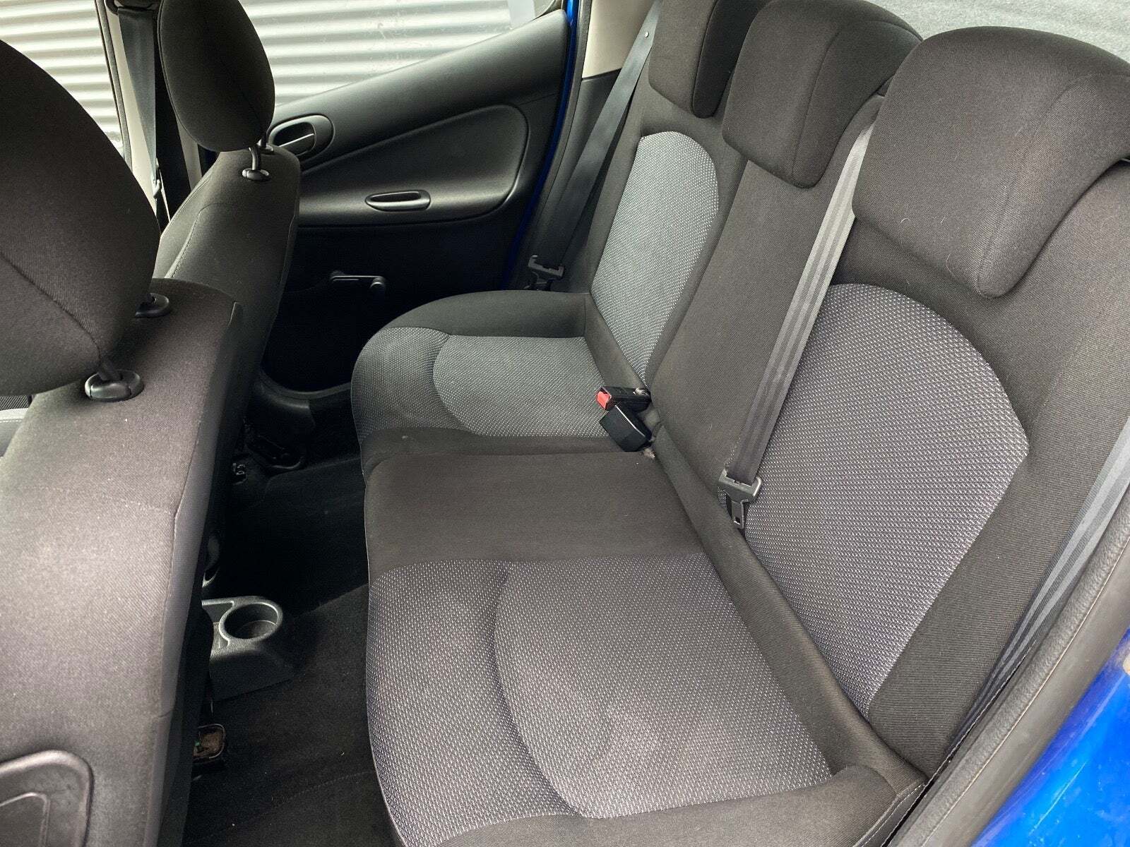 Blå Peugeot 206+ fra 2012