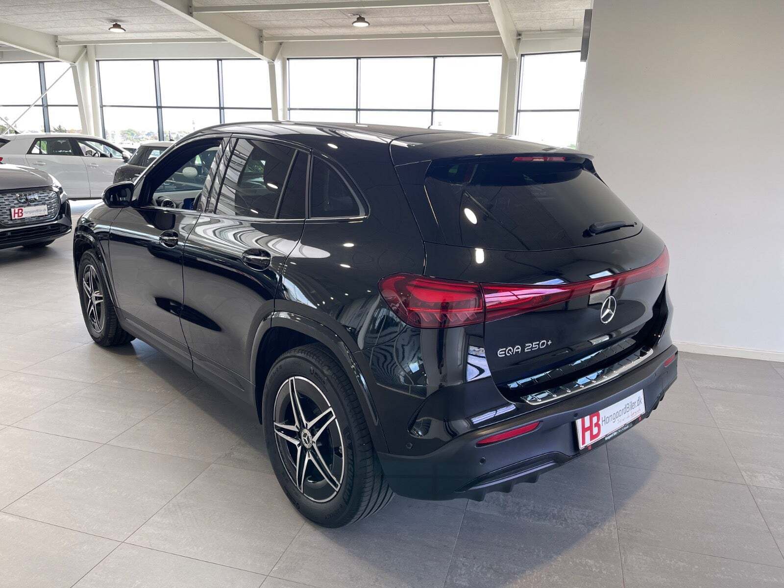 Sort Mercedes EQA250+ fra 2024