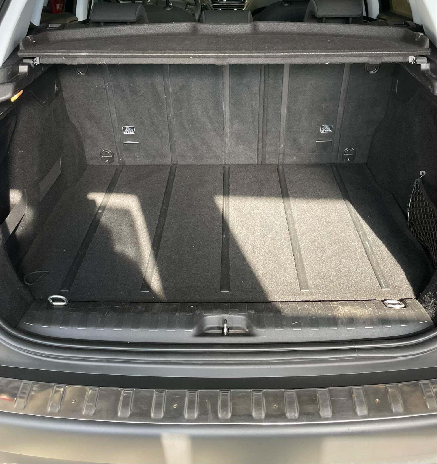 Sort Peugeot 2008 fra 2014