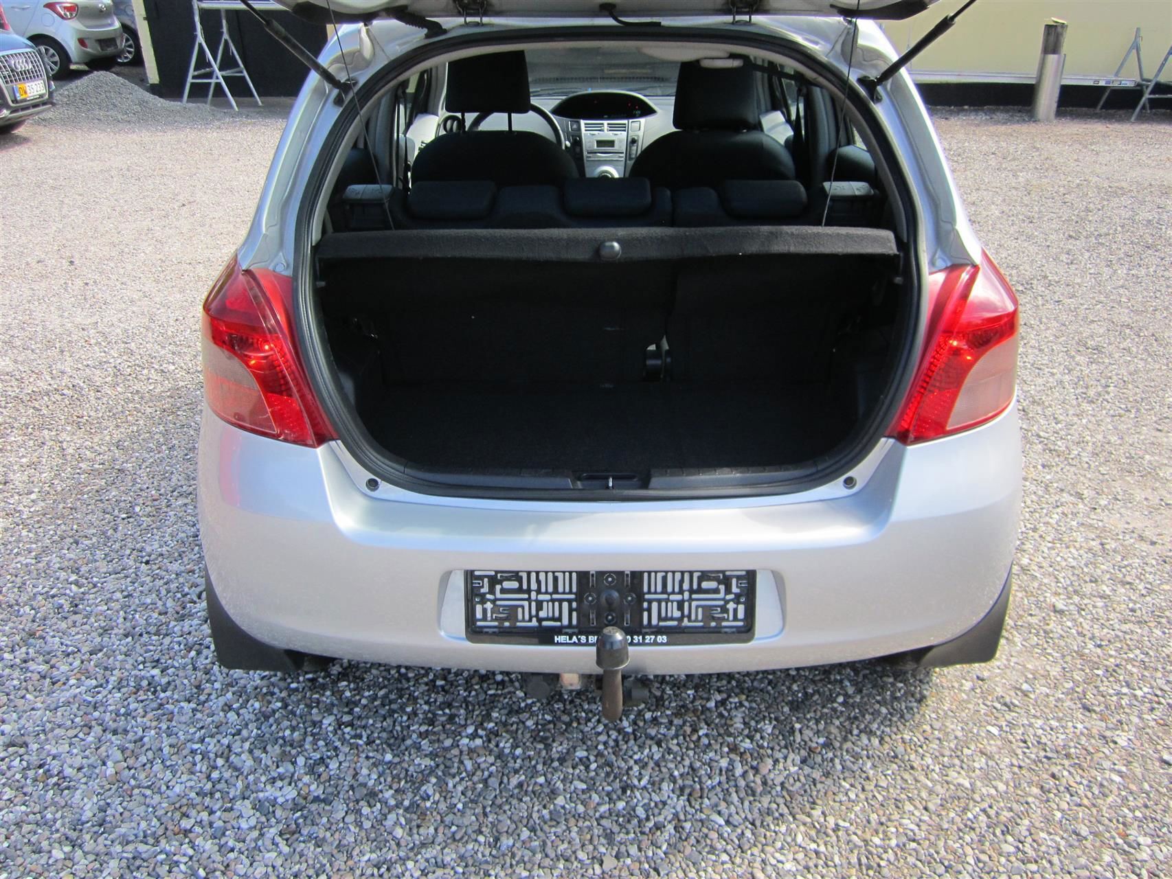 undefined Toyota Yaris fra 2008