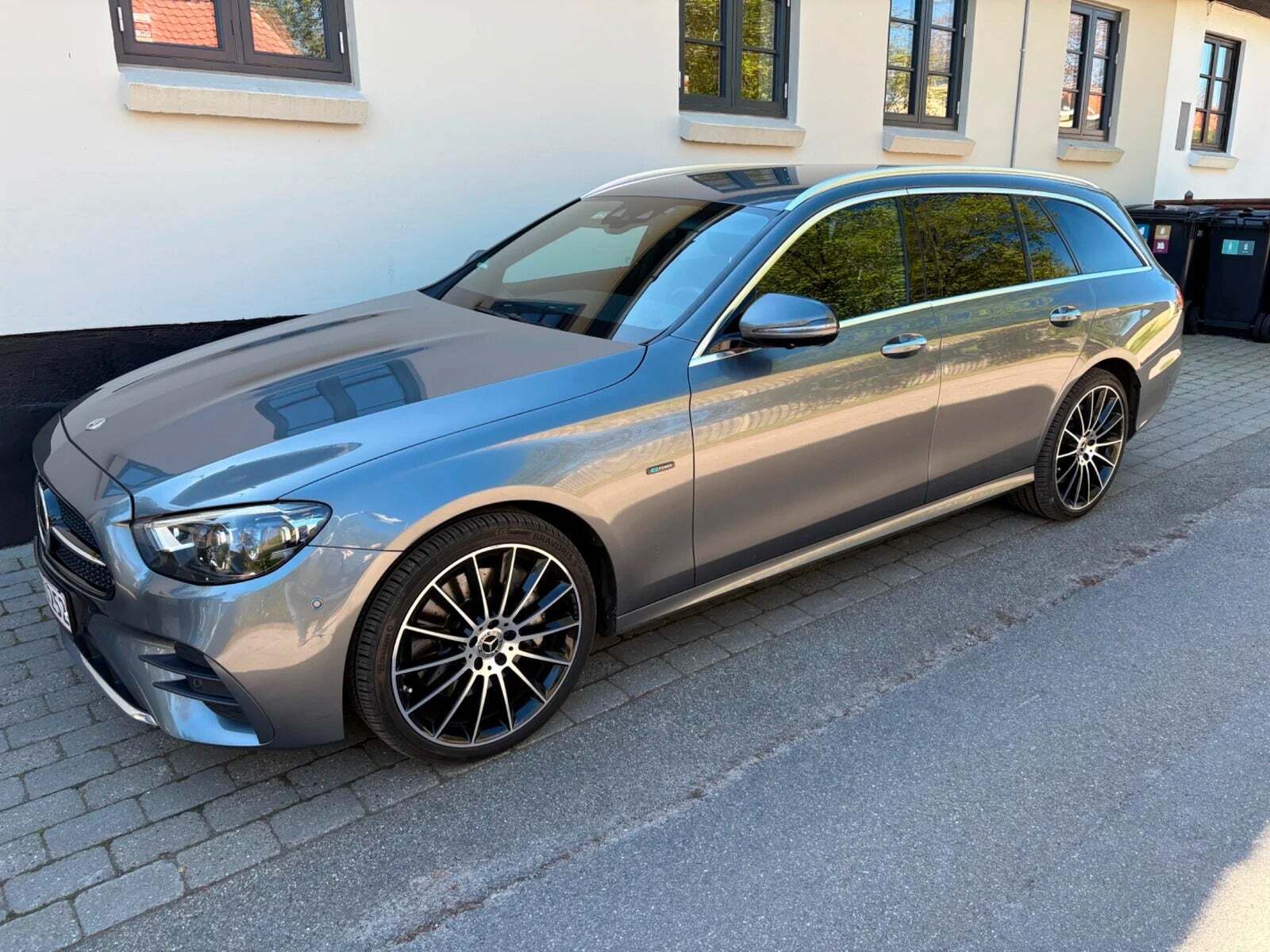undefined Mercedes E300 de fra 2021 set udefra