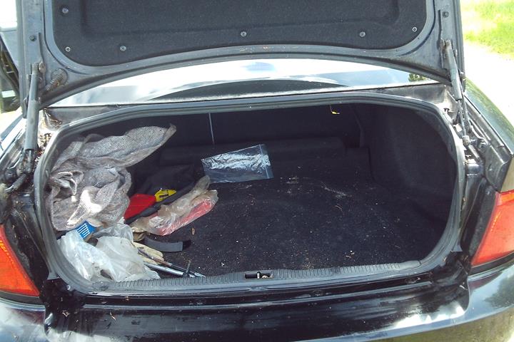 Sort Kia Magentis fra 2003