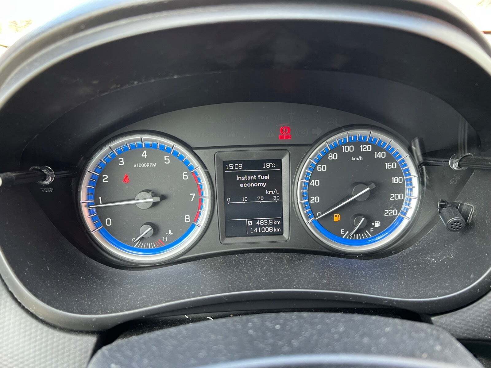 Gul Suzuki S-Cross fra 2013