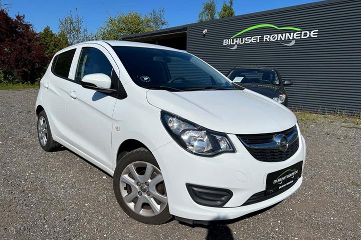 Hvid Opel Karl fra 2016 set udefra
