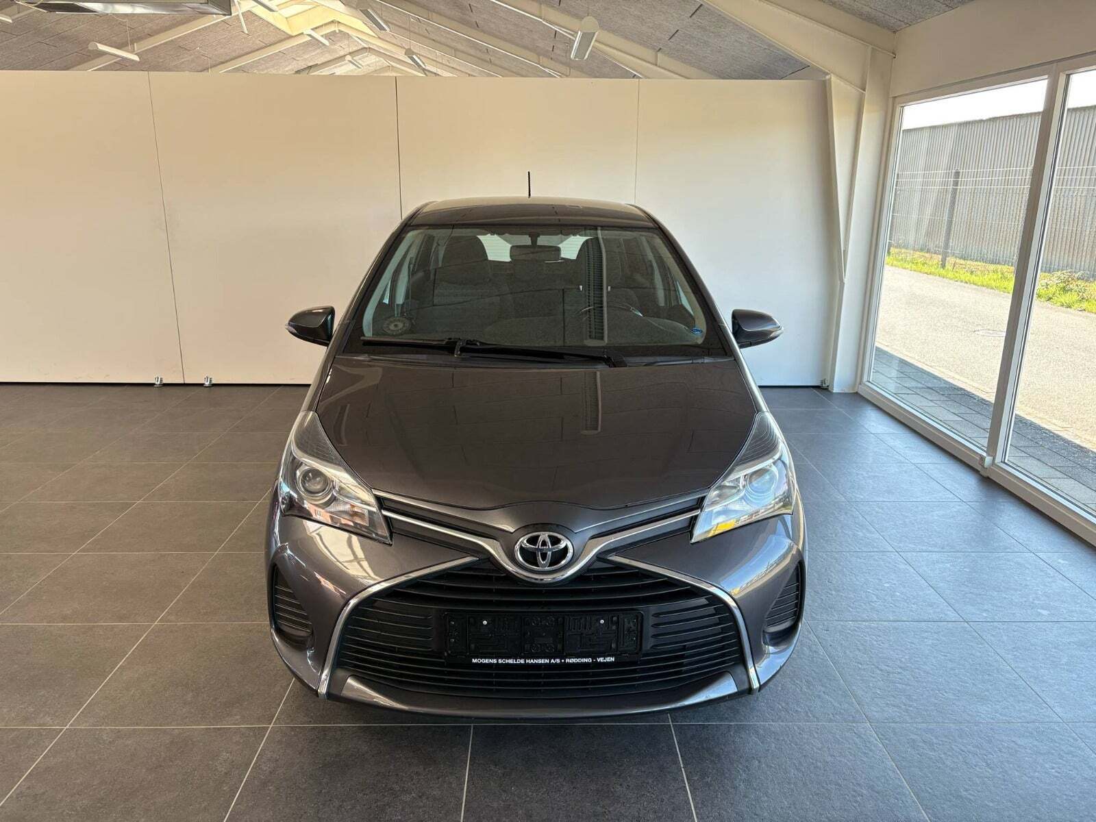 undefined Toyota Yaris fra 2015