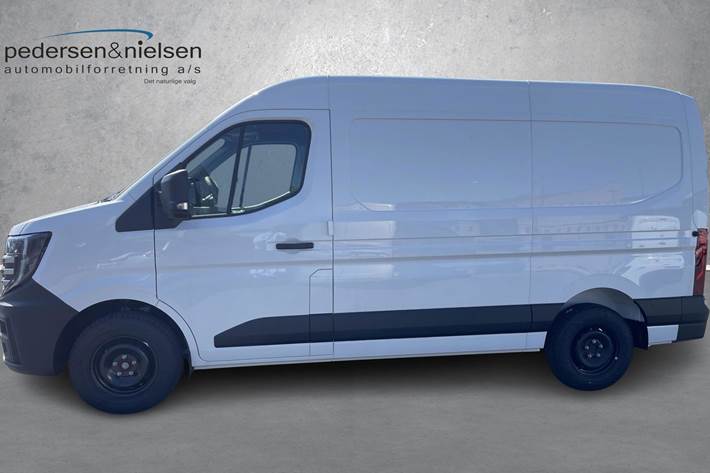 Hvid Nissan Interstar fra 2025