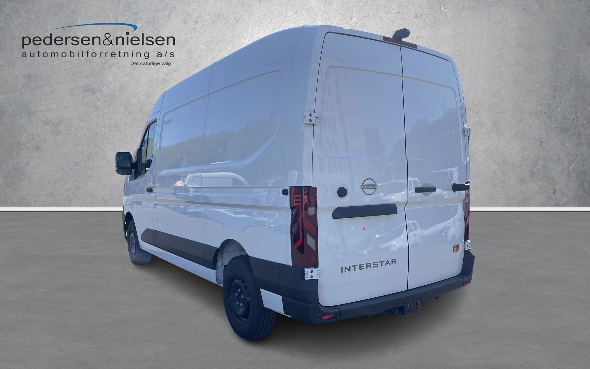 Hvid Nissan Interstar fra 2026