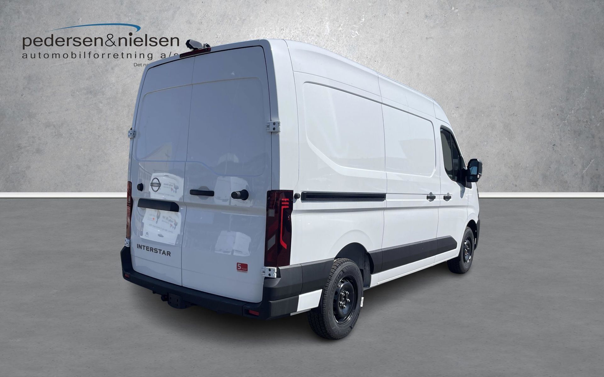 Hvid Nissan Interstar fra 2026