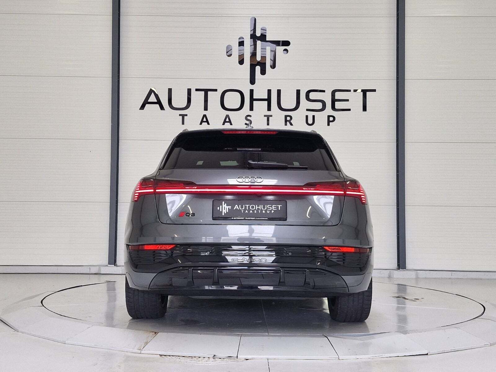 Audi Q8 e-tron 50 S-line quattro