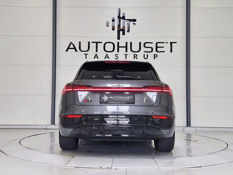 Audi Q8 e-tron 50 S-line quattro