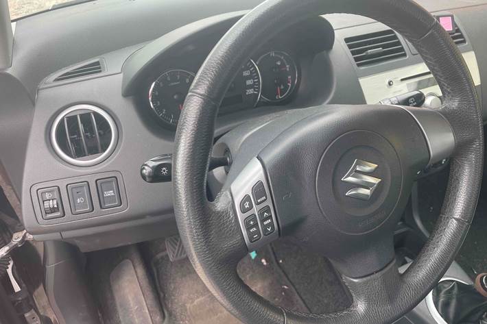 undefined Suzuki Swift fra 2010