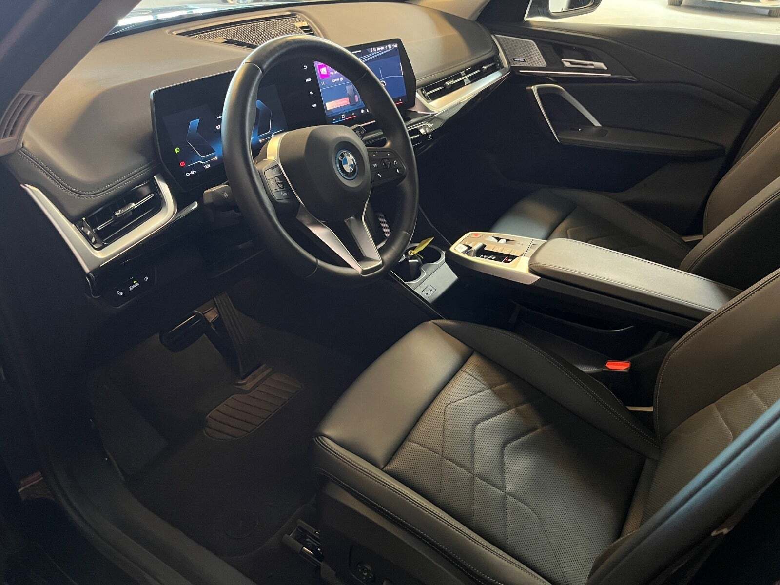 BMW iX1 xDrive30 X-Line