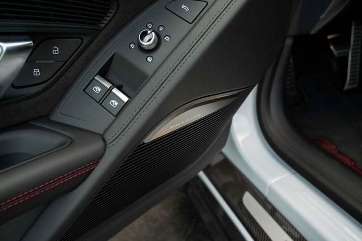 Hvid Audi R8 fra 2023