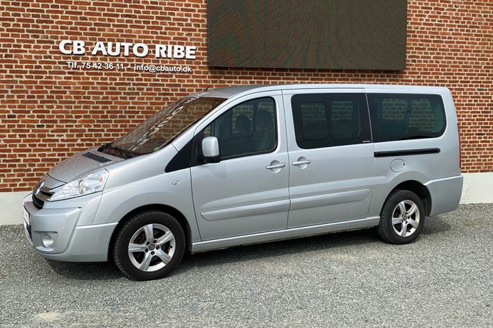 Sølv Citroën Jumpy fra 2015