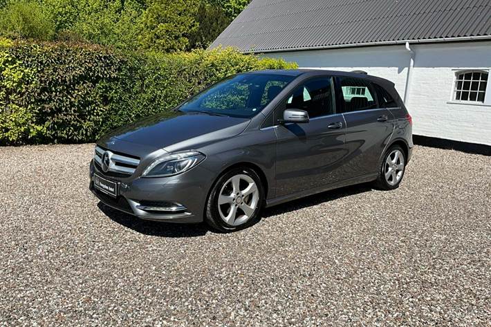 undefined Mercedes B200 fra 2014
