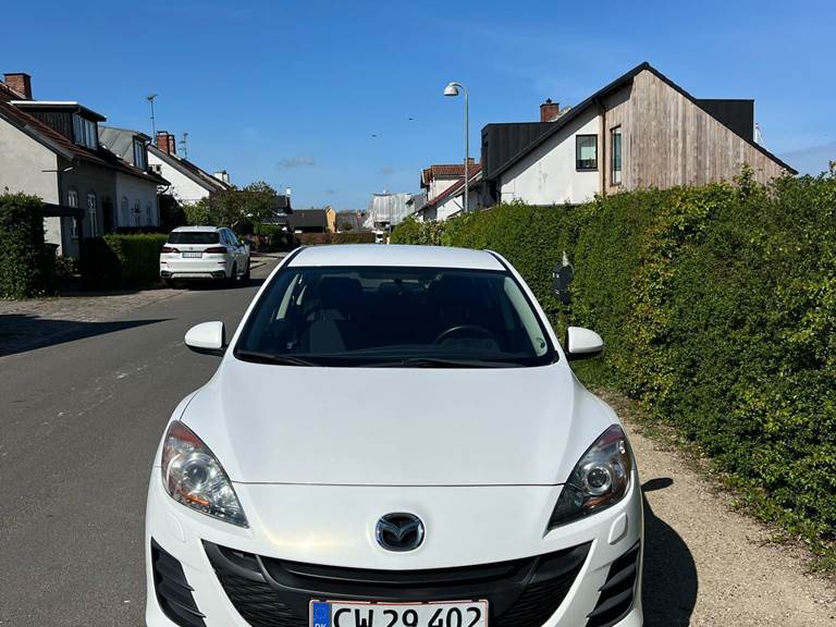 Mazda 3 1,6 SEDAN