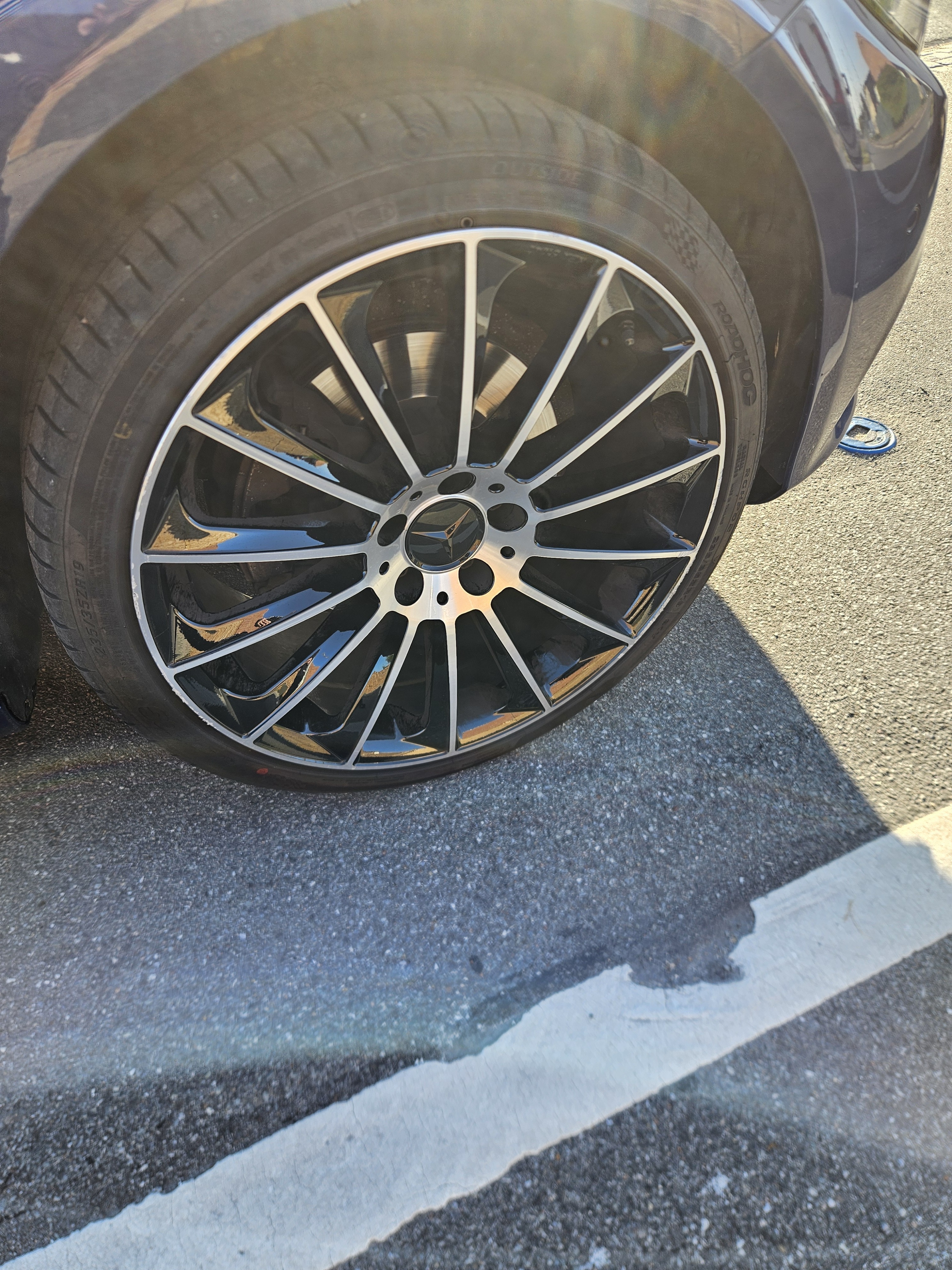 Blå Mercedes C-Klasse fra 2016