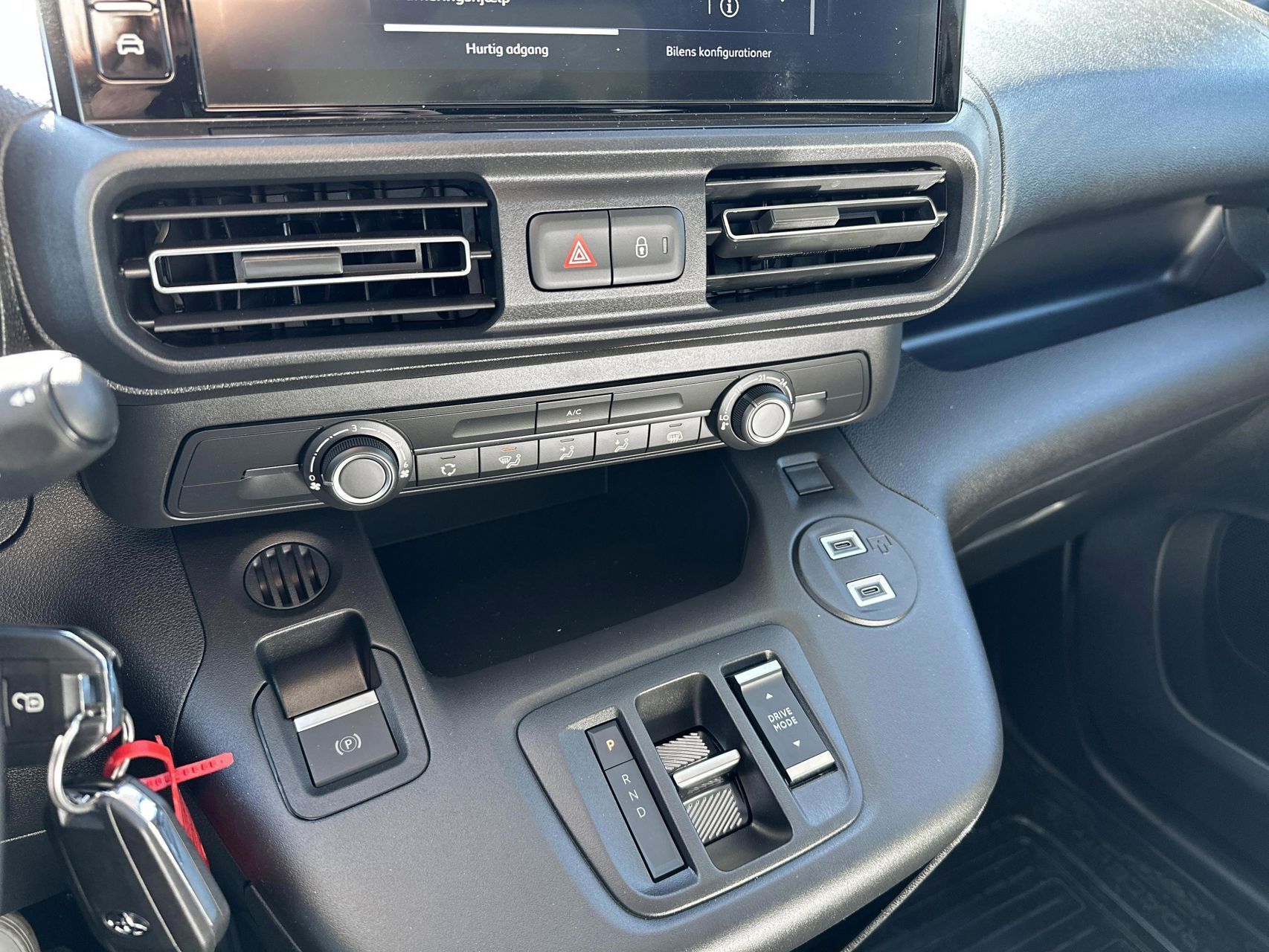 Hvid Toyota Proace City Electric fra 2025