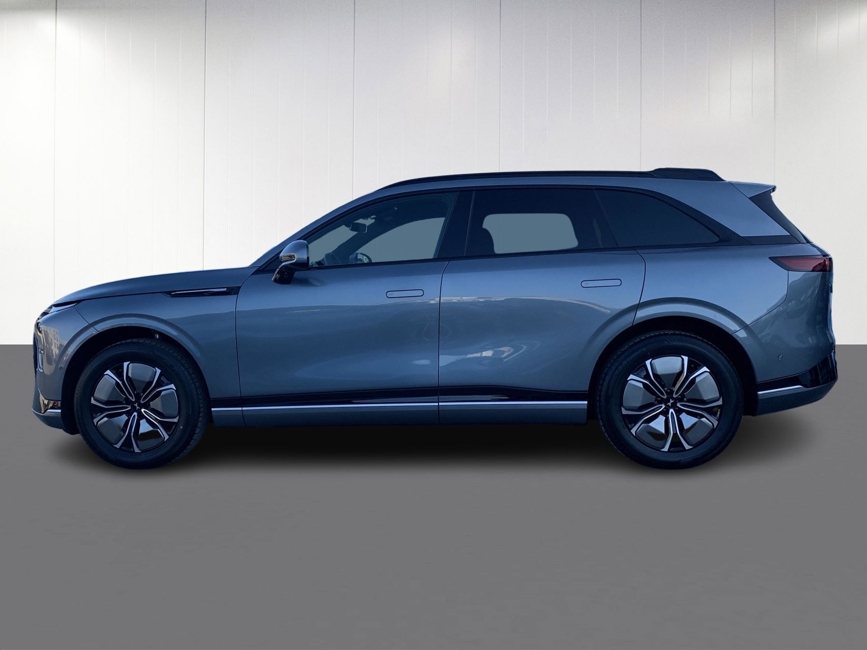XPeng G9