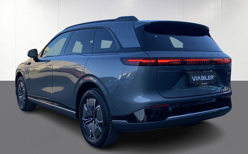 XPeng G9