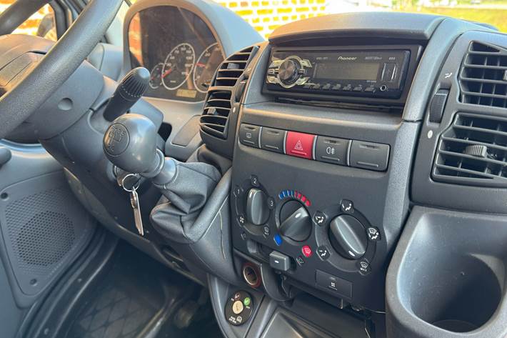 Grå Fiat Ducato fra 2005