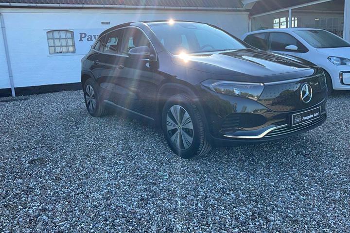 Sort Mercedes EQA250+ fra 2024