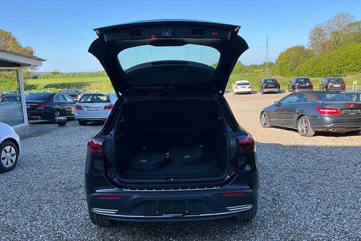 Sort Mercedes EQA250+ fra 2024