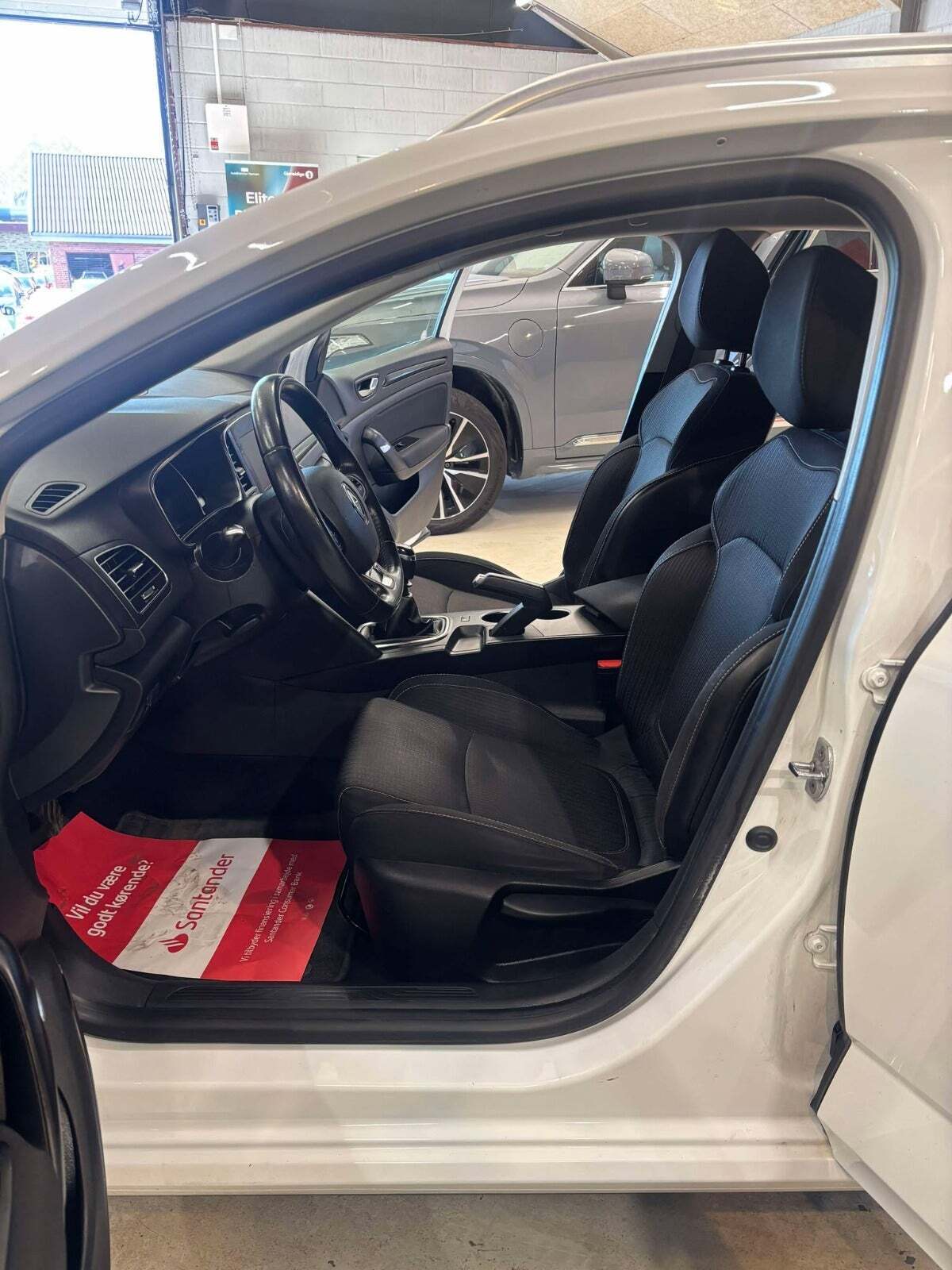 Renault Megane IV 1,2 TCe 100 Zen Sport Tourer