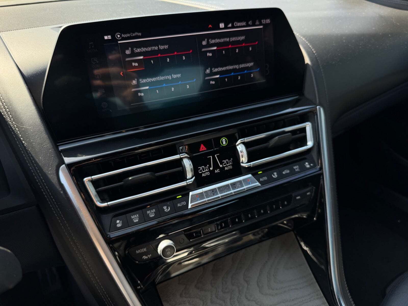 Sort BMW 840d fra 2019 set indefra