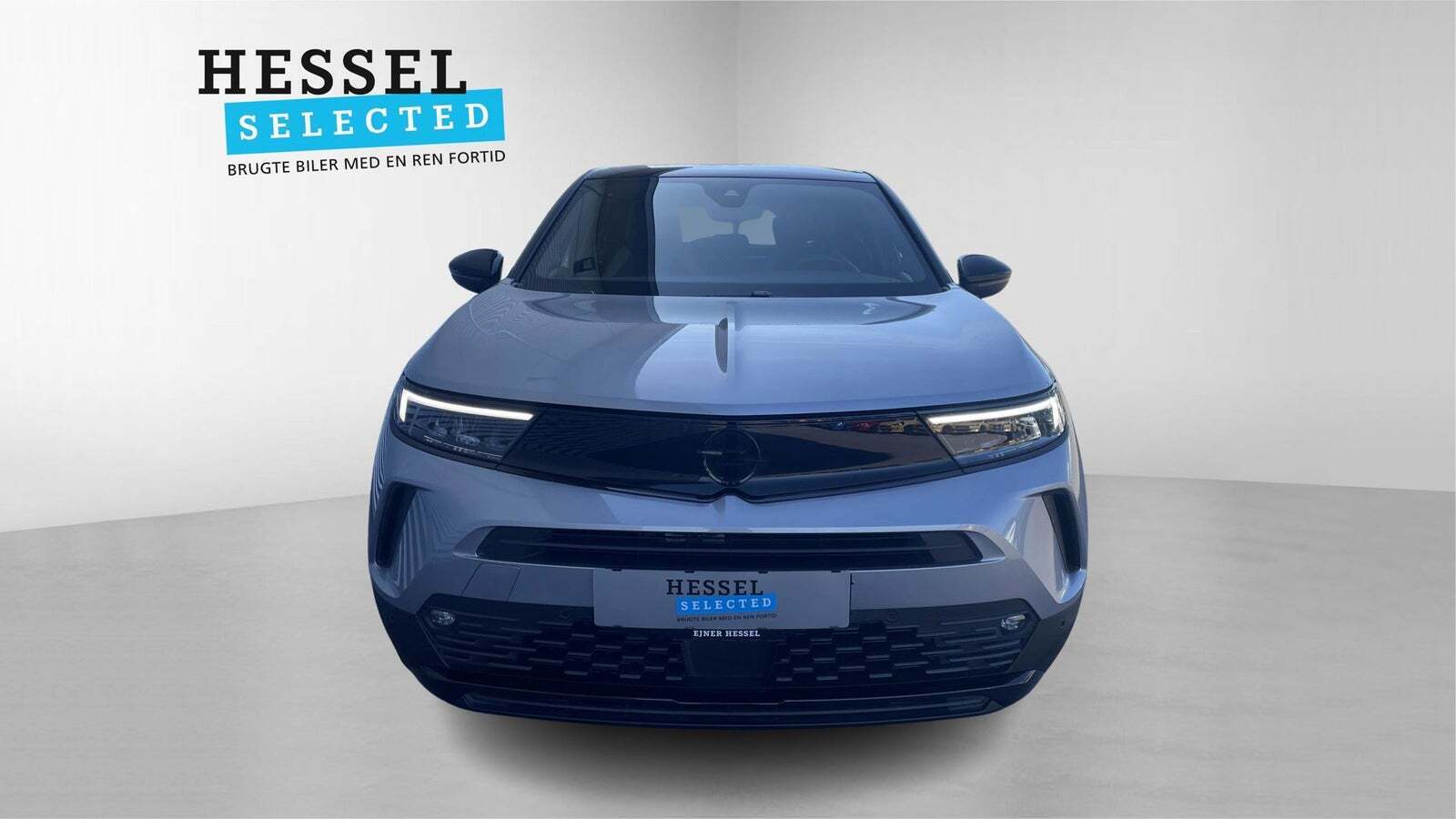 Grå Opel Mokka-e fra 2023