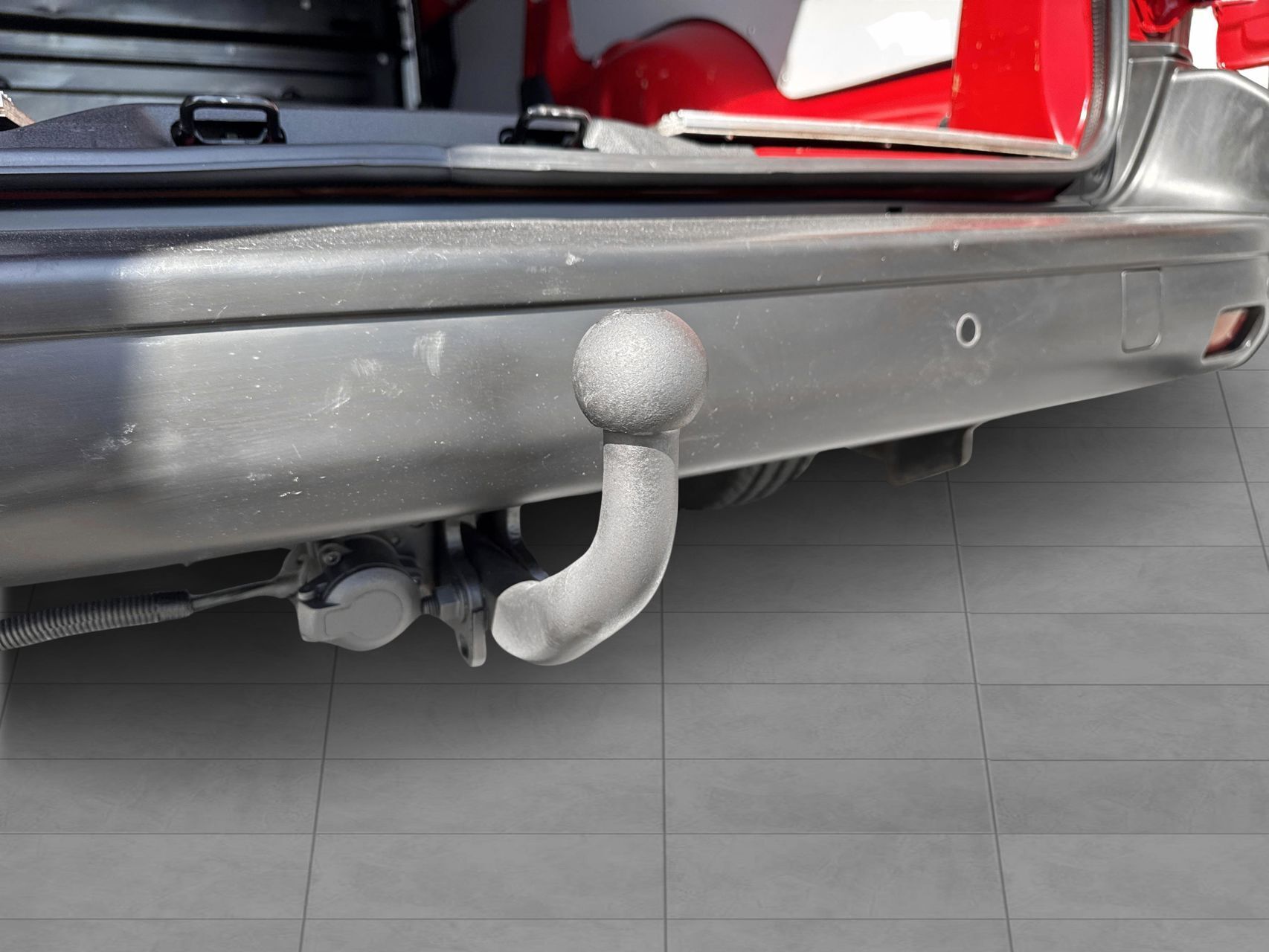 Rød Toyota ProAce fra 2023