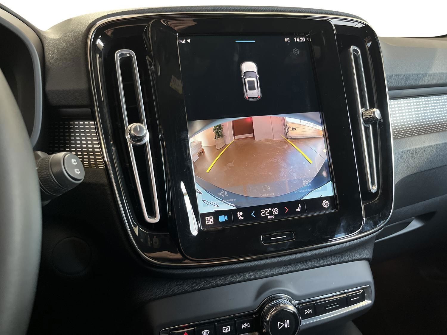 Hvid Volvo XC40 fra 2022