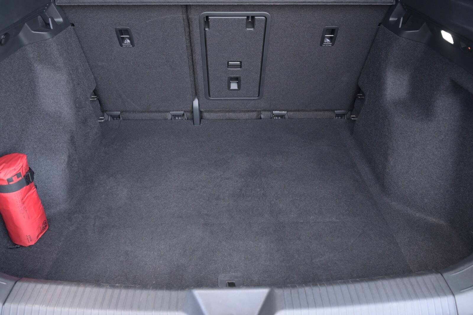 Grå VW ID.4 fra 2021