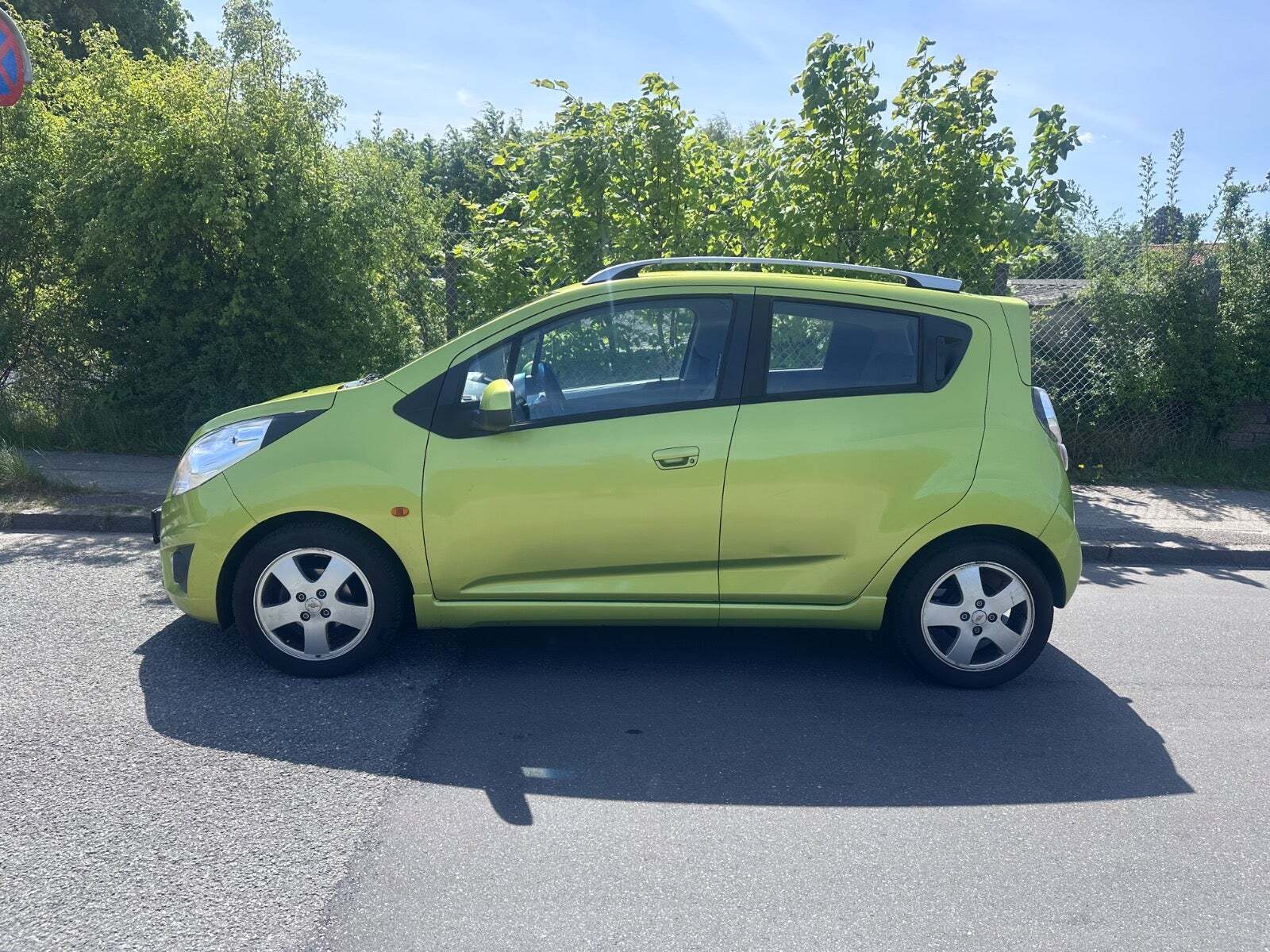 Grøn Chevrolet Spark fra 2010