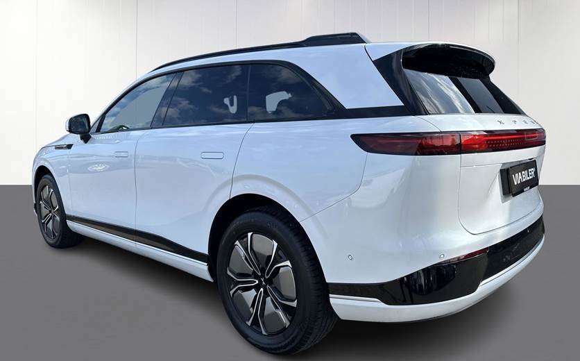 XPeng G9