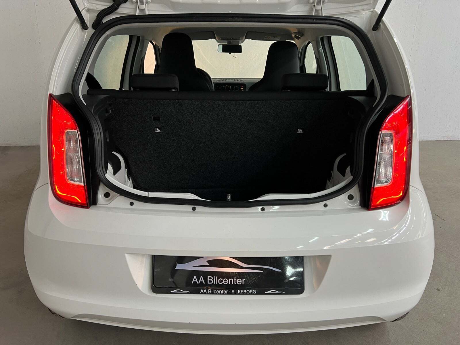 Hvid Skoda Citigo fra 2015