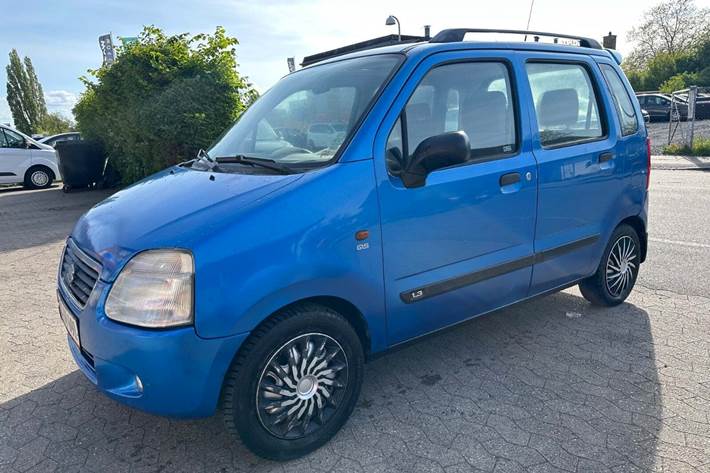 undefined Suzuki Wagon R+ fra 2002 set udefra