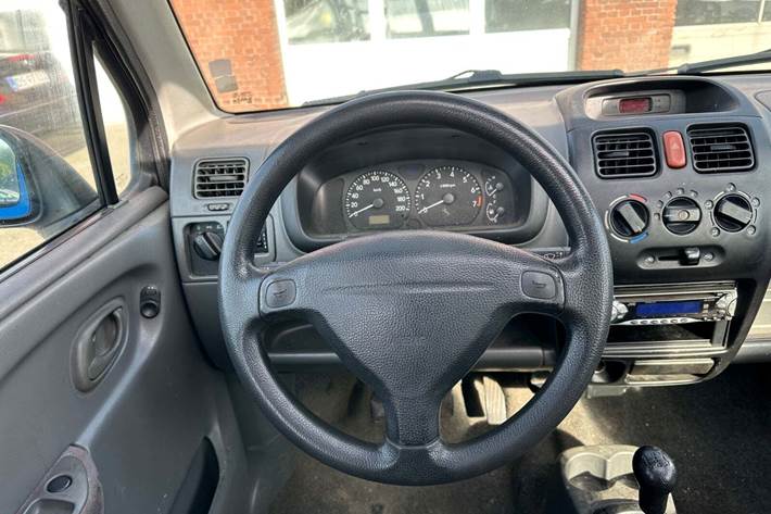 undefined Suzuki Wagon R+ fra 2002 set indefra