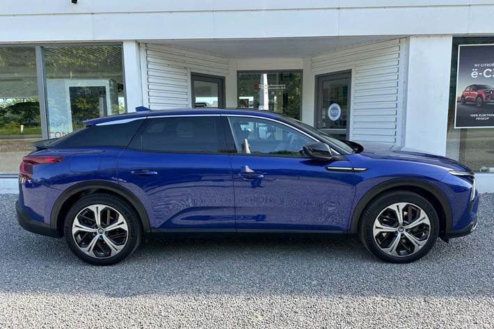 Blå Citroën C5 X fra 2022