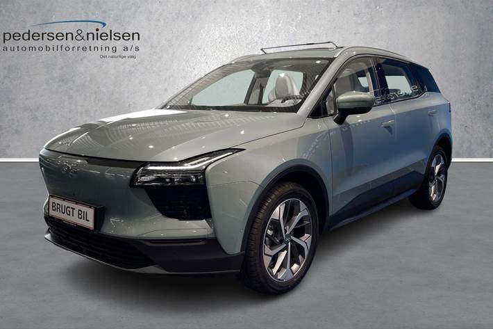 Blå Aiways U5 fra 2025 set udefra