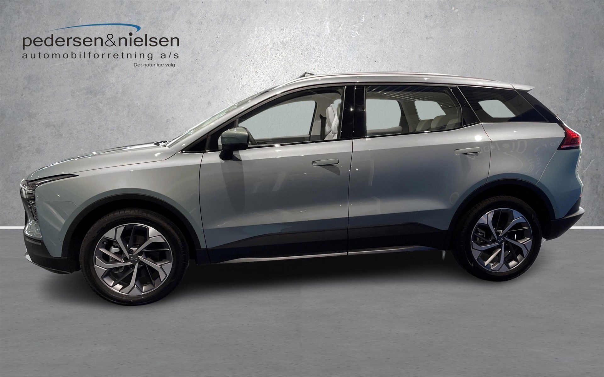 Aiways U5 EL Premium 204HK 5d Aut.