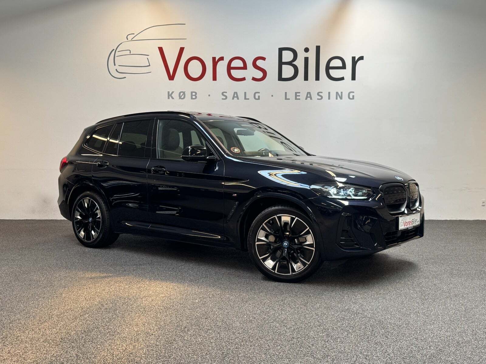 Sort BMW iX3 fra 2022