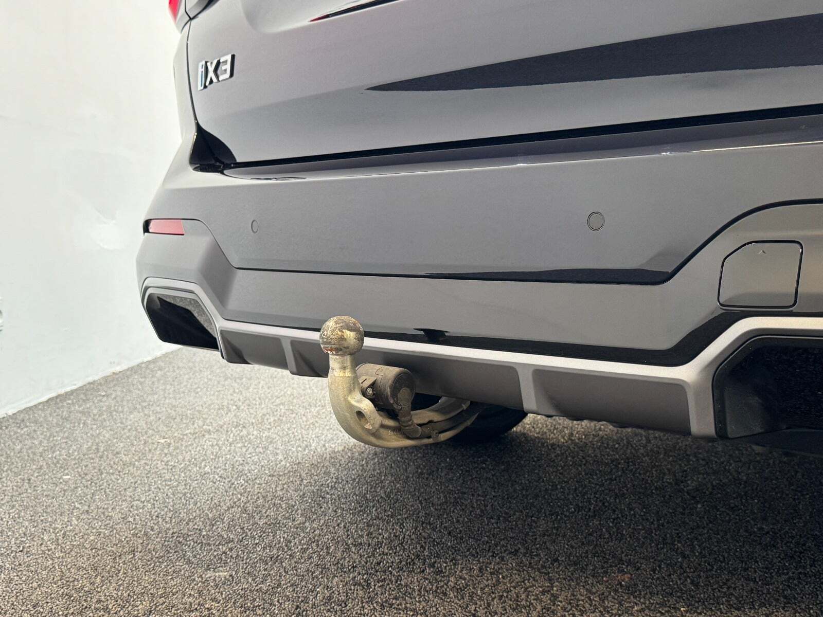 Sort BMW iX3 fra 2022