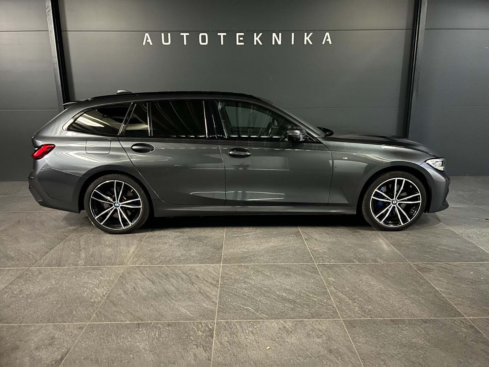 BMW 330e