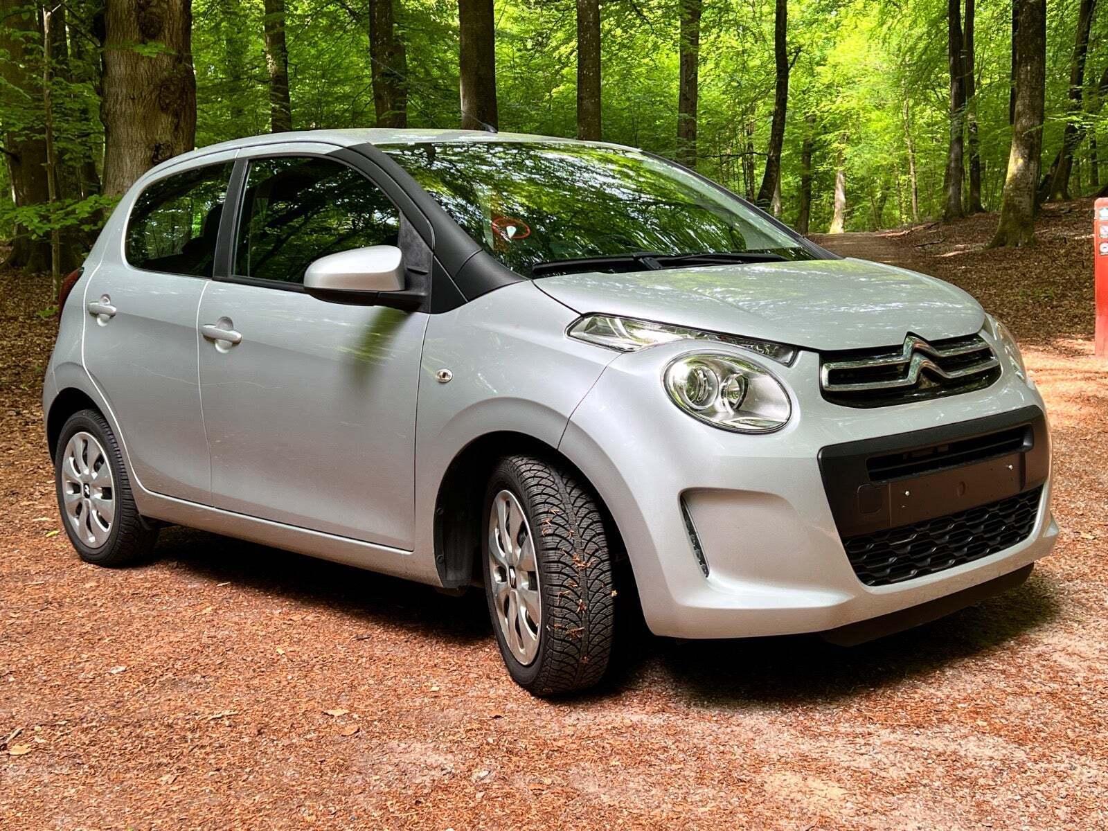 Sølv Citroën C1 fra 2017 set udefra