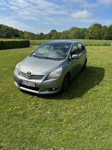 undefined Toyota Verso fra 2011