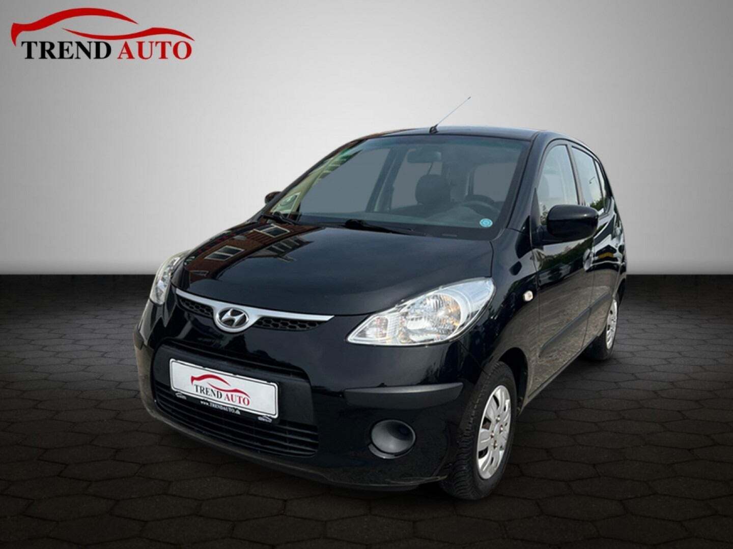 Sort Hyundai i10 fra 2011 set udefra