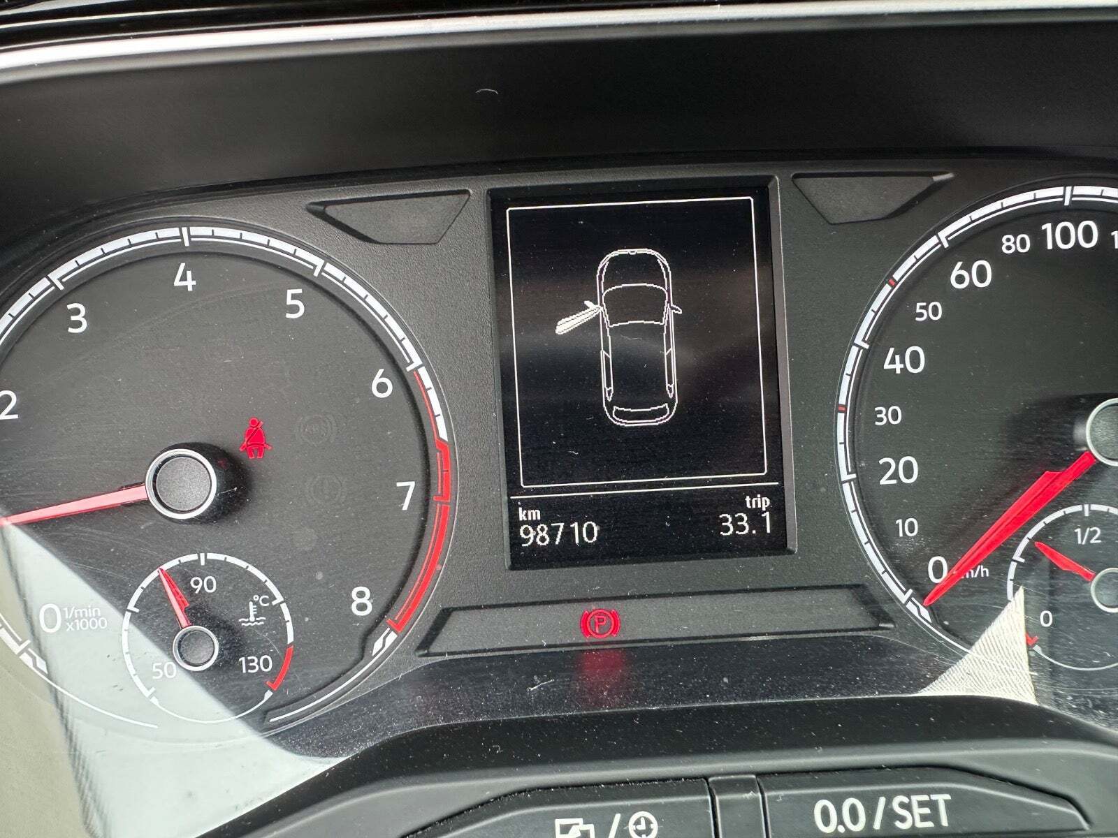 Sølv VW Polo fra 2019